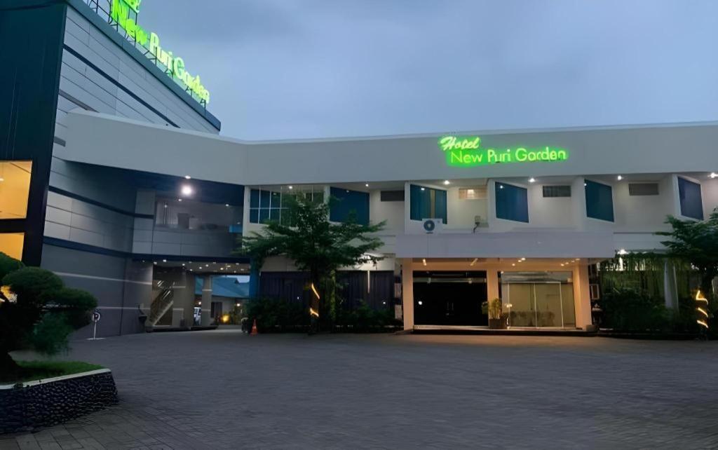 Hotel New Puri Garden Bandara Semarang Exterior photo
